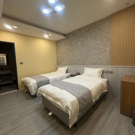 Fall In Love Karuizawa Hostel 풀리 외부 사진