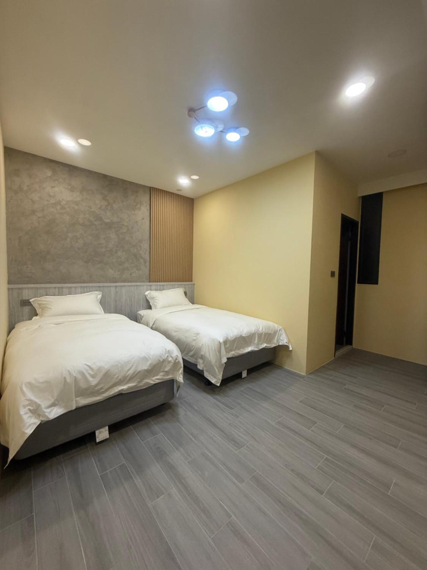 Fall In Love Karuizawa Hostel 풀리 외부 사진